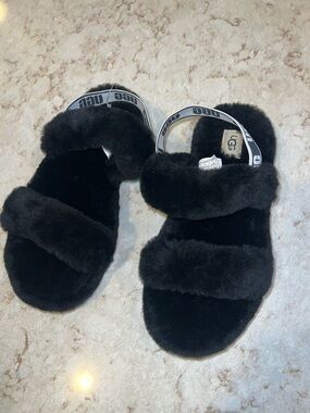 UGG Ohh Yea BlackFluff Slide Sandals